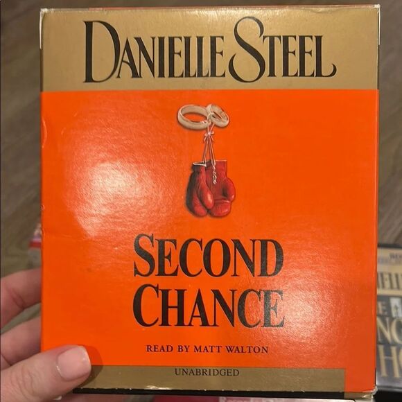 Lot of 7 Danielle Steele Audiobook CDs The Long Road Home, Toxic Bachelors - Picture 4 of 16